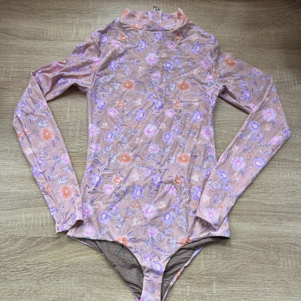 NWT Acacia Ehukai Piped Surf Long-Sleeve One-Piece Swimsuit Purple Medium